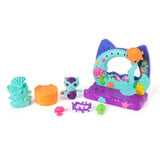 Spin Master Gabby's Dollhouse: The Movie – Il Balcone Acquario di MerCat con Figura e Accessori per la Casa | Giocattolo per Bambini dai 3 anni in su, Gioco figura Gabby's Dollhouse : The Movie – Il Balcone Acquario di MerCat con Figura e Accessori per la Casa | Giocattolo per Bambini dai 3 anni in su, Azione/Avventura, 3 anno/i, Multicolore