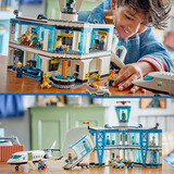 LEGO City aeroporto con aereo, Giochi di costruzione Modello con Terminal, Aeroplano, 9 Minifigure e Accessori, Regalo Bambini 8+, Set da costruzione, 8 anno/i, Plastica, 887 pz, 2 kg