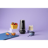 nutribullet Frullatore a immersione Flip NBP016B, Mixer stand Nero/in acciaio inox, Ricaricabile USB-C, Mantenimento Freddo 24h, Smoothie Maker, Nero (NBP016B), Frullatore portatile, 0,59 L, Tritaghiaccio, 11 W, Nero
