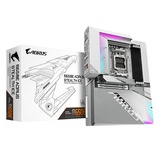 GIGABYTE B650E AORUS STEALTH ICE Scheda madre - AMD Ryzen serie 9000, VRM a 12+2+2 fasi, fino a 8000 MHz DDR5 (OC), 1xPCIe 5.0 + 2xPCIe 4.0 M.2, LAN 2,5 GbE, WIFI 7, USB 3.2 Gen 2x2 bianco/Argento, VRM a 12+2+2 fasi, fino a 8000 MHz DDR5 (OC), 1xPCIe 5.0 + 2xPCIe 4.0 M.2, LAN 2,5 GbE, WIFI 7, USB 3.2 Gen 2x2, AMD, Socket AM5, AMD Ryzen 7000 Series, AMD Ryzen 8000 Series, AMD Ryzen 9000 Series, Socket AM5, DDR5-SDRAM, 256 GB