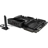 ASUS ROG CROSSHAIR X870E DARK HERO, Scheda madre 