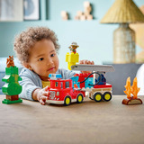 LEGO DUPLO Town Camion dei pompieri con tubo e pompiere, Giochi di costruzione Gioco Didattico per la Motricità Fine con Camion e Personaggio per 2+, Set da costruzione, 2 anno/i, Plastica, 28 pz, 622 g