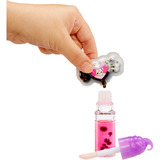 MGA Entertainment Yummiland Lip Gloss Dolls Sour Sweeties, Bambola 