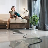 Cecotec Conga 700 PowerHead, Aspirapolvere verticale Nero/Verde