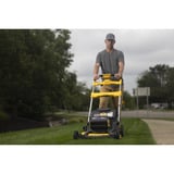 DEWALT Tosaerba a batteria DCMWSP156W2-QW, 18 Volt, Rasaerba giallo/Nero