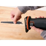BLACK+DECKER Black+Decker Li-Ion Akku-Säbelsäge (18V, 22 mm Hublänge, max. 110 mm Schnitttiefe, flexibler Sägeschuh, ergonomische Griffgummierung, ohne Akku und Ladegerät) BDCR18N, Scambiarsi sega arancione /Nero, 22 mm Hublänge, max. 110 mm Schnitttiefe, flexibler Sägeschuh, ergonomische Griffgummierung, ohne Akku und Ladegerät) BDCR18N
