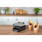Unold Bobby 1 waffle 700 W Nero, Argento, Cialde accaio/Nero, 1 waffle, Esagonale, Nero, Argento, Plastica, Acciaio inox, 0,7 m, Nero
