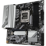 GIGABYTE B650M GAMING PLUS WIFI Scheda madre - CPU AMD Ryzen 9000, VRM a 5+2+2 fasi, fino a 8000 MHz DDR5, 2xPCIe 4.0 M.2, LAN 2.5GbE, WIFI 6E, USB 3.2 Gen 1 Nero/Argento, VRM a 5+2+2 fasi, fino a 8000 MHz DDR5, 2xPCIe 4.0 M.2, LAN 2.5GbE, WIFI 6E, USB 3.2 Gen 1, AMD, Socket AM5, AMD Ryzen 7000 Series, AMD Ryzen 8000 Series, AMD Ryzen 9000 Series, Socket AM5, DDR5-SDRAM, 256 GB