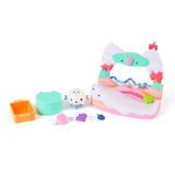 Spin Master Gabby's Dollhouse: The Movie – Il Balcone delle Dolcezze di Cakey Cat con Figura e Accessori, Giocattolo per Bambini dai 3 anni in su, Gioco figura Gabby's Dollhouse : The Movie – Il Balcone delle Dolcezze di Cakey Cat con Figura e Accessori, Giocattolo per Bambini dai 3 anni in su, Azione/Avventura, 3 anno/i, Multicolore
