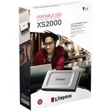 Kingston 1000G SSD portatile XS2000, Disco a stato solido argento/Nero, 1 TB, USB tipo-C, 3.2 Gen 2 (3.1 Gen 2), 2000 MB/s, Nero, Argento