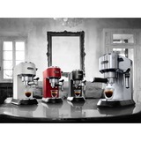 DeLonghi Dedica Style Dedica EC685.BK Macchina da Caffè Manuale Espresso e Cappuccino, Compatibile con Polvere o Cialde E.S.E., Spegnimento Automatico, Serbatoio Estraibile 1.1L, 1450W, 15bar, Nero, Macchina per espresso Nero/argento lucido, Compatibile con Polvere o Cialde E.S.E., Spegnimento Automatico, Serbatoio Estraibile 1.1L, 1450W, 15bar, Nero, Macchina per espresso, 1,1 L, Cialde caffè, Caffè macinato, 1300 W, Nero, Argento